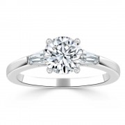Кольцо для Помолвки с Центральным Бриллиантом 0,51 ct и Боковыми Бриллиантами 0,32 ct в Белом Золоте 750 пробы