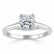 Кольцо для Помолвки из Белого Золота с Бриллиантом «Кушон» 0,72 ct