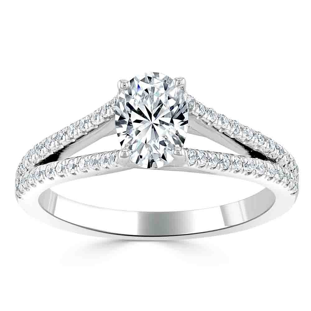 Кольцо с Бриллиантом огранки «Овал» 0,57 ct и инкрустацией 0,48 ct - фото