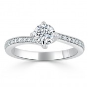 Изысканное кольцо для Помолвки с бриллиантом 0,37 ct c обсыпкой по бокам в 0,24 ct